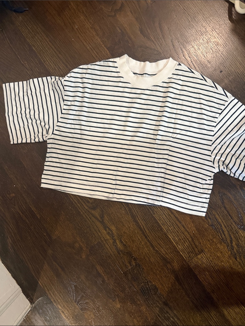 Abercrombie & Fitch White Crop Top with Black Stripes